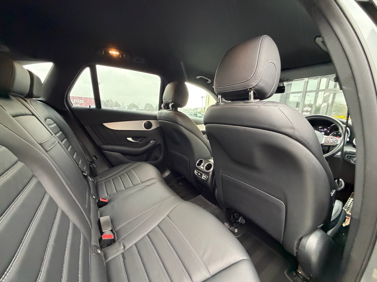 2022 MERCEDES GLC 2.0 GLC220d AMG Line SUV 5dr Diesel G-Tronic+ 4MATIC Euro 6 (s/s) (194 ps) - vehicle photo 10 for sale on PureCar