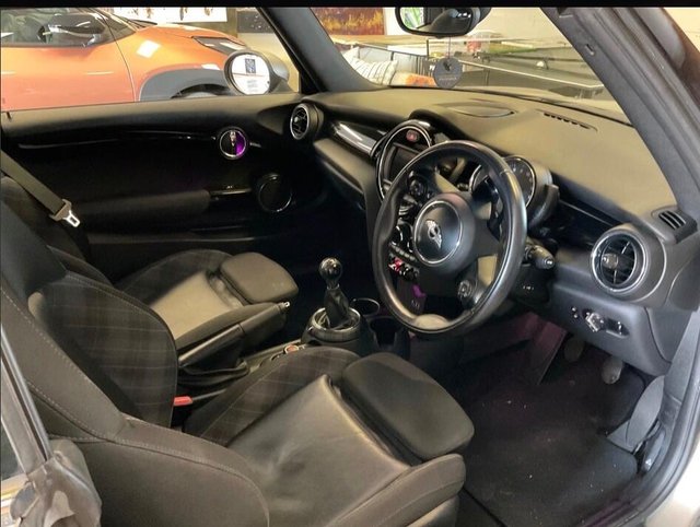 View our MINI CONVERTIBLE
