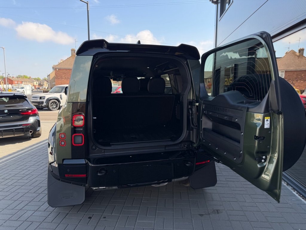 USED 2026 26 LAND ROVER DEFENDER 110 3.0 D250 MHEV X-Dynamic HSE Hard Top SUV 5dr Diesel Auto 4WD MWB Euro 6 (s/s) (249 ps) URBAN, ELEC TOW BAR, REAR SEAT CONV