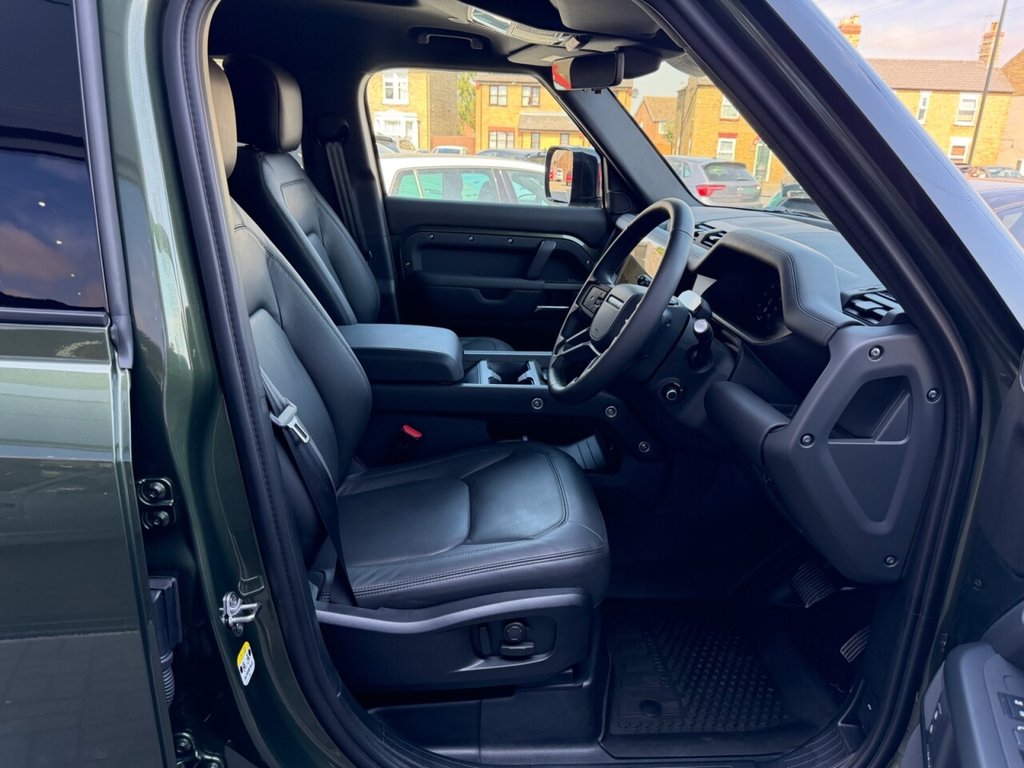 USED 2026 26 LAND ROVER DEFENDER 110 3.0 D250 MHEV X-Dynamic HSE Hard Top SUV 5dr Diesel Auto 4WD MWB Euro 6 (s/s) (249 ps) URBAN, ELEC TOW BAR, REAR SEAT CONV