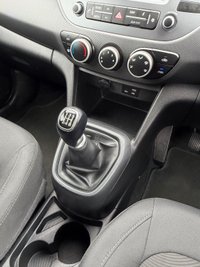 USED 2019 69 HYUNDAI I10 1.0 Play *CarPlay, Android Auto, Sat Nav* 