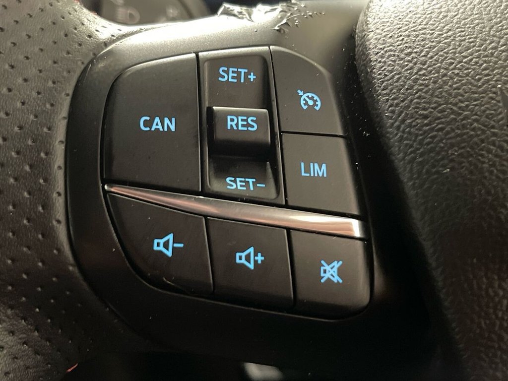 2020 Ford Focus — image 17