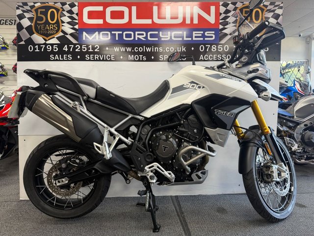View our TRIUMPH TIGER 900