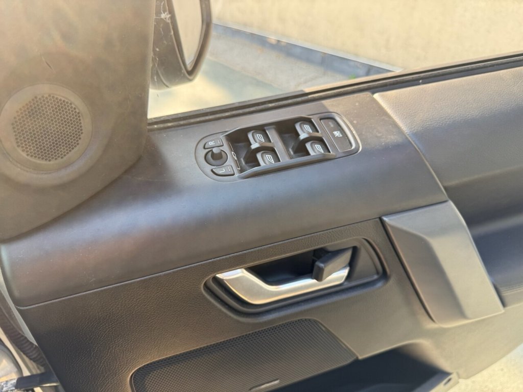 2009 Land Rover Freelander thumbnail 15