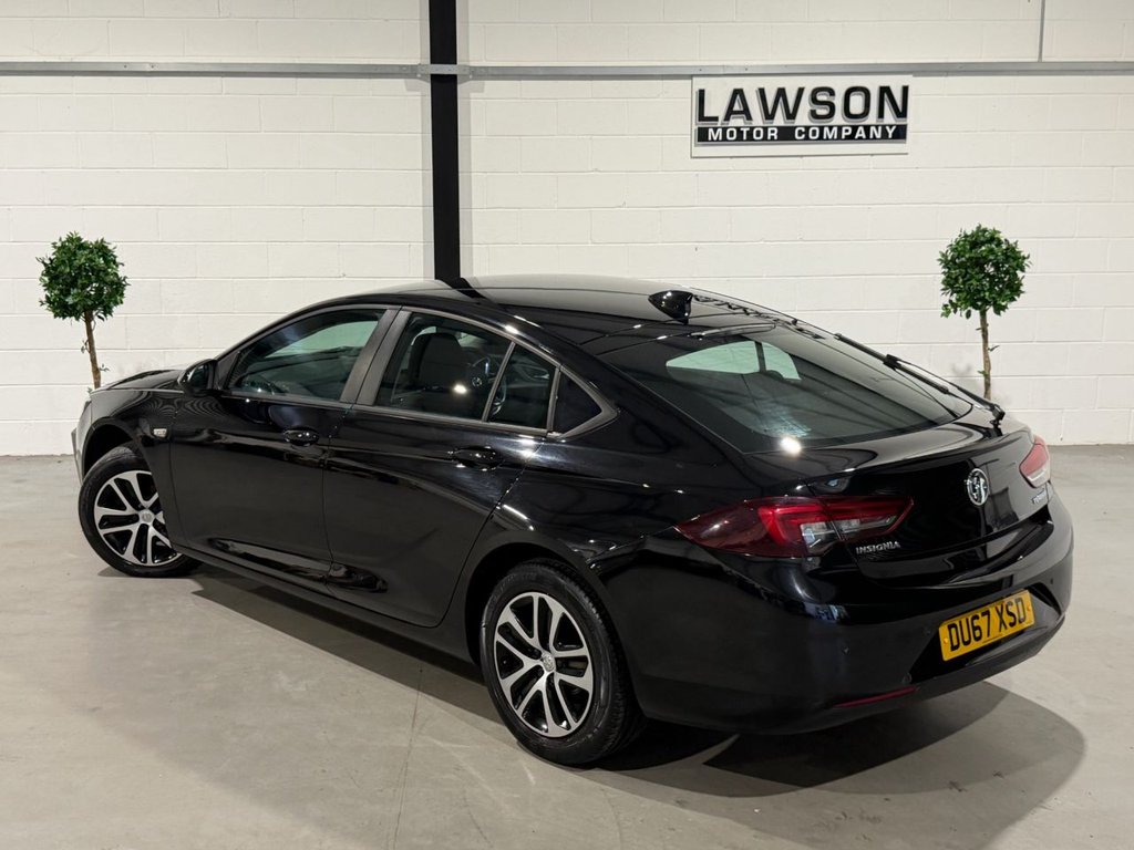 USED 2017 67 VAUXHALL INSIGNIA 1.6 Turbo D ecoTEC Design Nav Grand Sport 5dr Diesel Manual Euro 6 (s/s) (136 ps) 