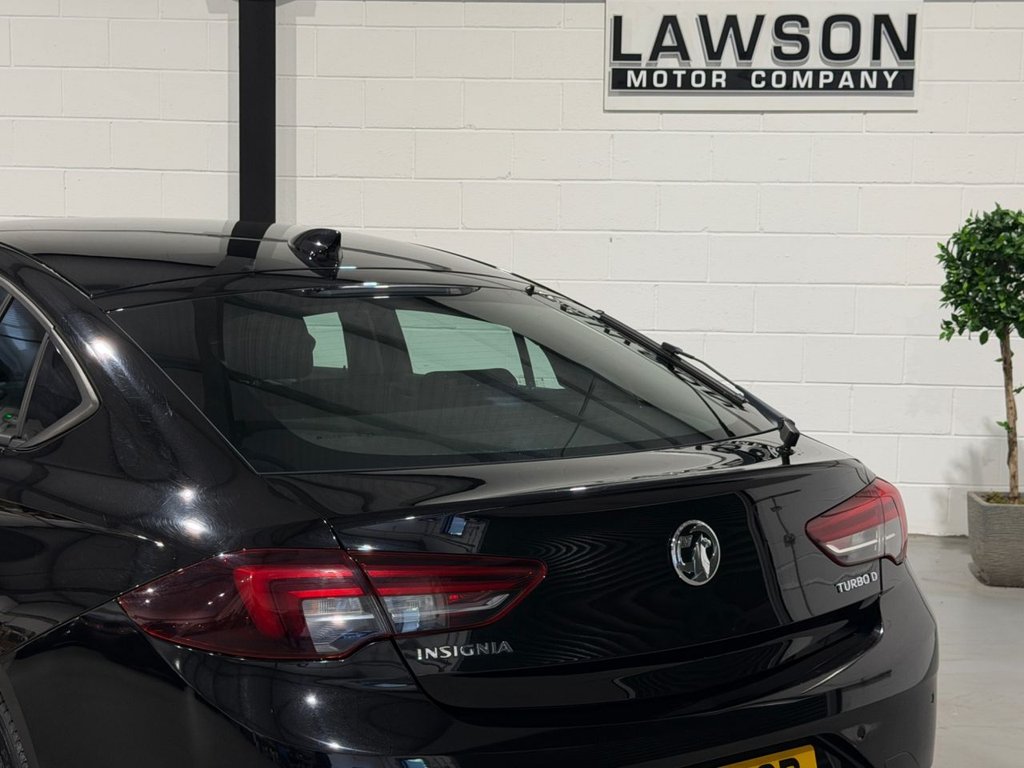 USED 2017 67 VAUXHALL INSIGNIA 1.6 Turbo D ecoTEC Design Nav Grand Sport 5dr Diesel Manual Euro 6 (s/s) (136 ps) 