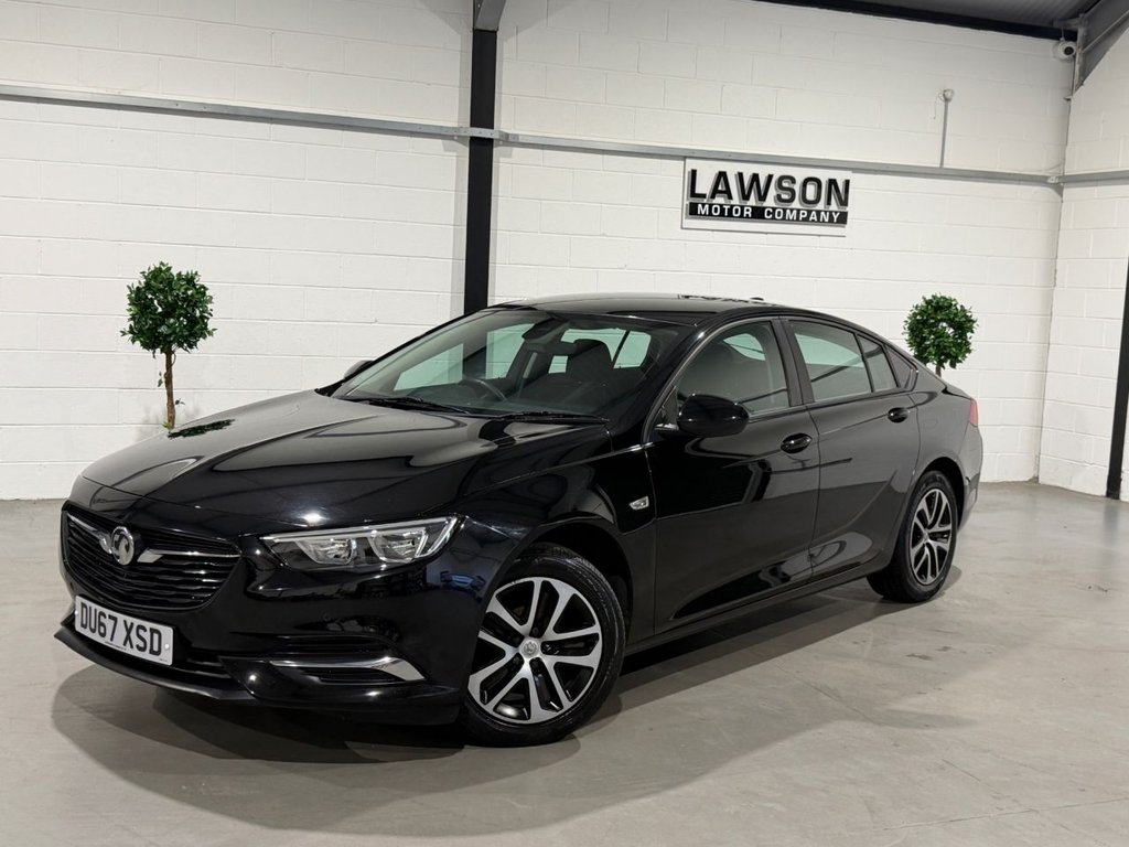 USED 2017 67 VAUXHALL INSIGNIA 1.6 Turbo D ecoTEC Design Nav Grand Sport 5dr Diesel Manual Euro 6 (s/s) (136 ps) 