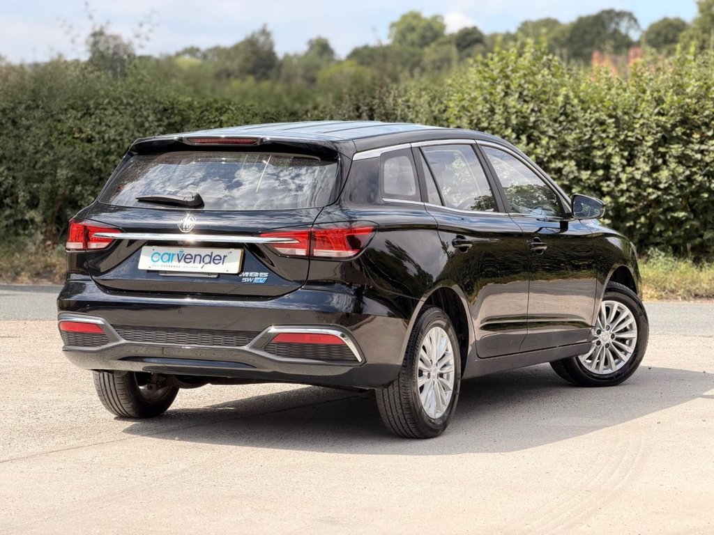 USED 2022 22 MG MG5 61.1kWh Excite Long Range Estate 5dr Electric Auto (156 ps) 