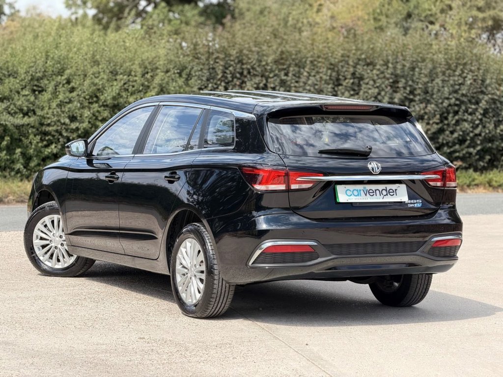 USED 2022 22 MG MG5 61.1kWh Excite Long Range Estate 5dr Electric Auto (156 ps) 