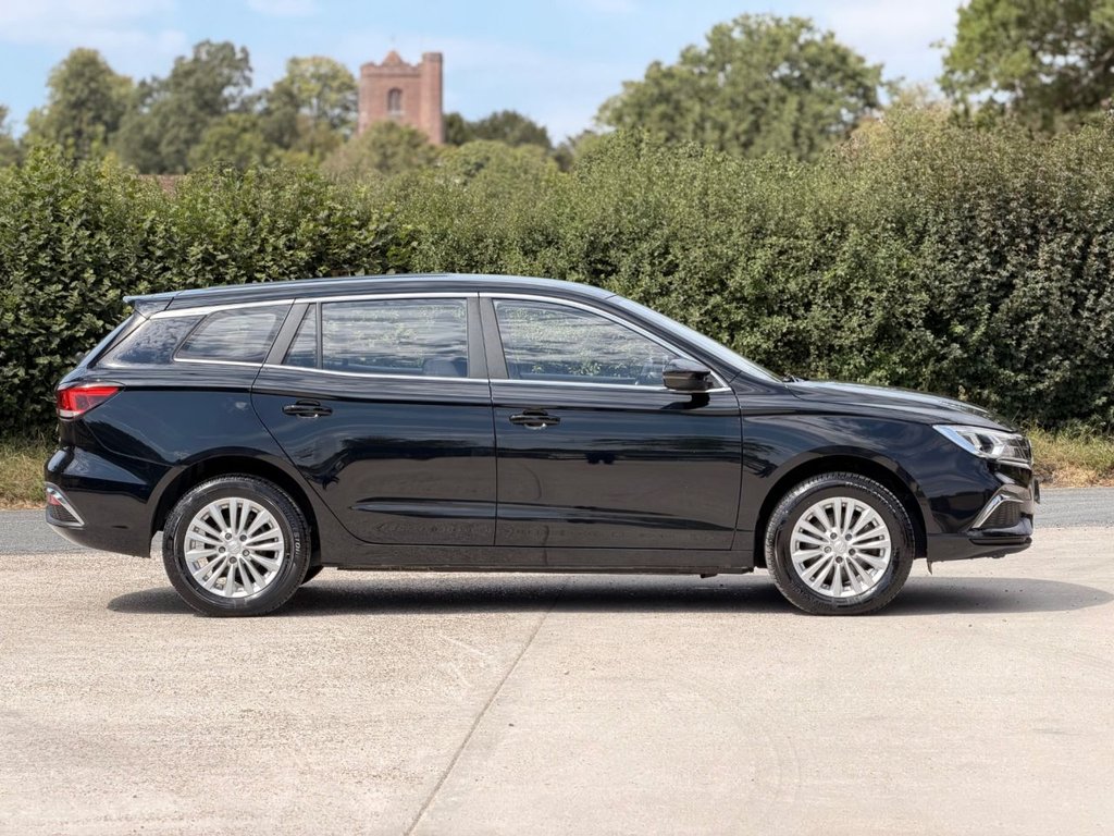 USED 2022 22 MG MG5 61.1kWh Excite Long Range Estate 5dr Electric Auto (156 ps) 