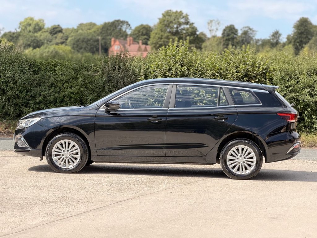 USED 2022 22 MG MG5 61.1kWh Excite Long Range Estate 5dr Electric Auto (156 ps) 