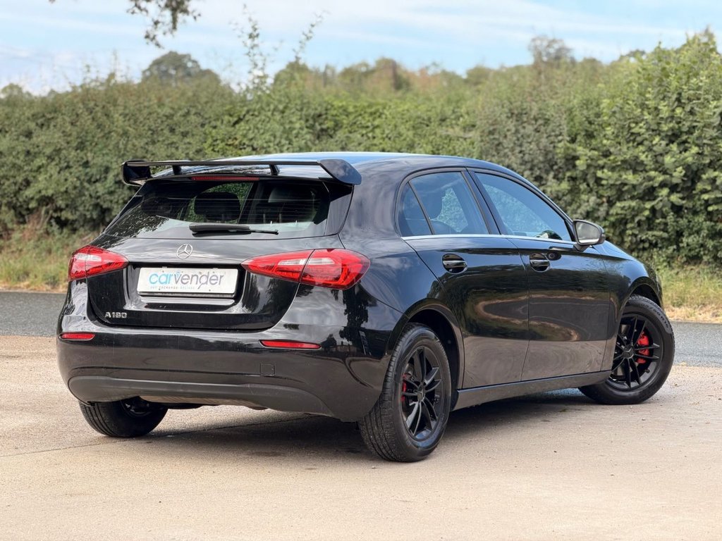 USED 2019 19 MERCEDES-BENZ A CLASS 1.3 A180 SE Hatchback 5dr Petrol 7G-DCT Euro 6 (s/s) (136 ps) |SatNav|Camera|2 Owners|Lane Assist|Half Leather|