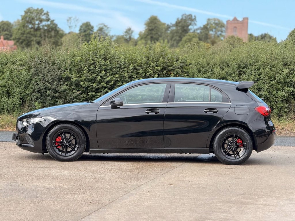 USED 2019 19 MERCEDES-BENZ A CLASS 1.3 A180 SE Hatchback 5dr Petrol 7G-DCT Euro 6 (s/s) (136 ps) |SatNav|Camera|2 Owners|Lane Assist|Half Leather|