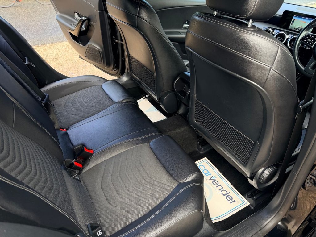 USED 2019 19 MERCEDES-BENZ A CLASS 1.3 A180 SE Hatchback 5dr Petrol 7G-DCT Euro 6 (s/s) (136 ps) |SatNav|Camera|2 Owners|Lane Assist|Half Leather|