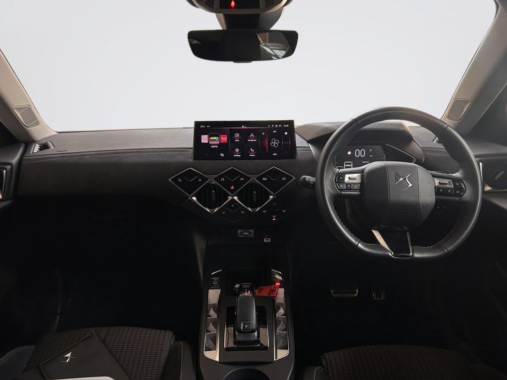 2023 DS DS 3 — image 2