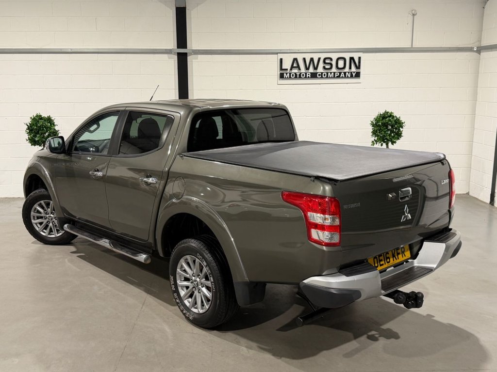 USED 2016 16 MITSUBISHI L200 2.4 DI-D DC Warrior Pickup Double Cab 4dr Diesel Manual 4WD Euro 5 (178 ps) 