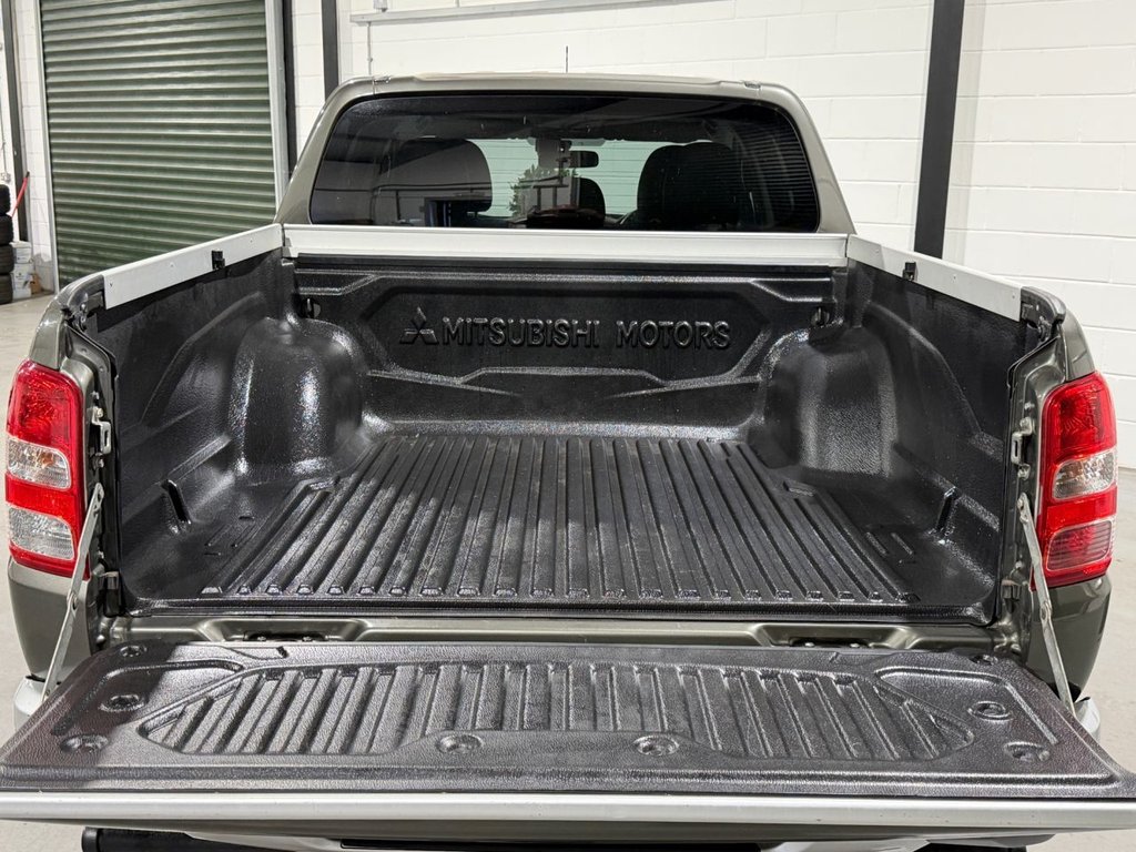 USED 2016 16 MITSUBISHI L200 2.4 DI-D DC Warrior Pickup Double Cab 4dr Diesel Manual 4WD Euro 5 (178 ps) 