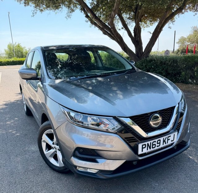 View our NISSAN QASHQAI