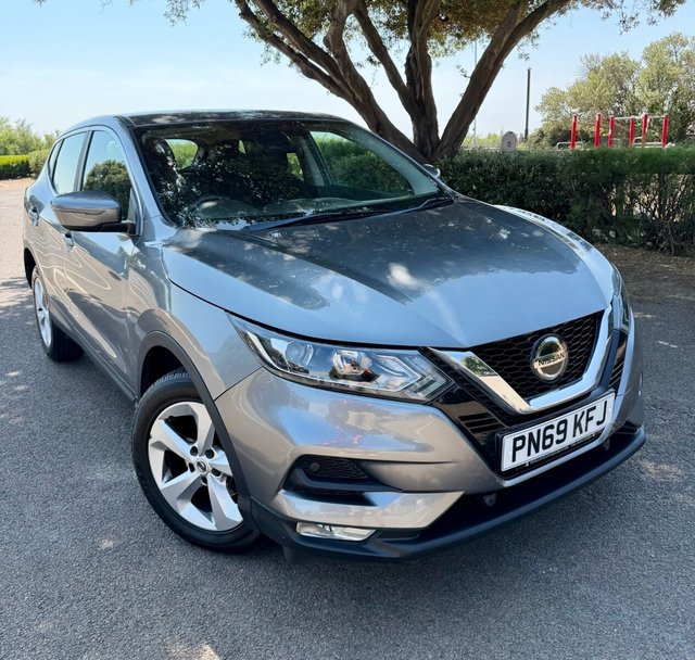 View our NISSAN QASHQAI