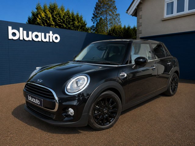 View our MINI Hatch 1.5 Cooper Hatchback 5dr Petrol Steptronic Euro 6 (s/s) (136 ps)