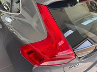USED 2019 19 VOLVO V40 2.0 T2 GPF R-Design Hatchback 5dr Petrol Manual Euro 6 (s/s) (122 ps) 7 Services - Last March 2026