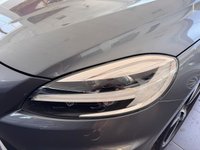USED 2019 19 VOLVO V40 2.0 T2 GPF R-Design Hatchback 5dr Petrol Manual Euro 6 (s/s) (122 ps) 7 Services - Last March 2026