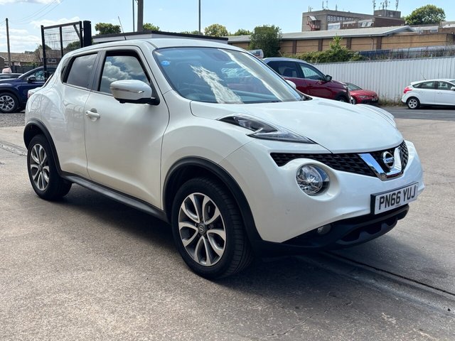 View our Nissan Juke 1.2 DIG-T Tekna SUV 5 Door Petrol Manual White Euro 6 1 Former Keeper