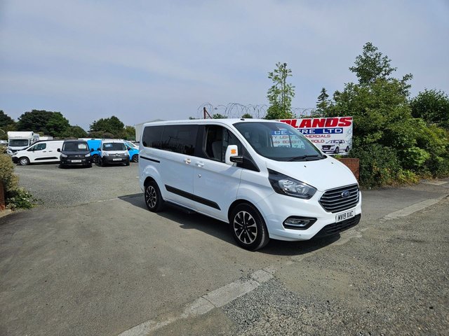 View our FORD TOURNEO CUSTOM