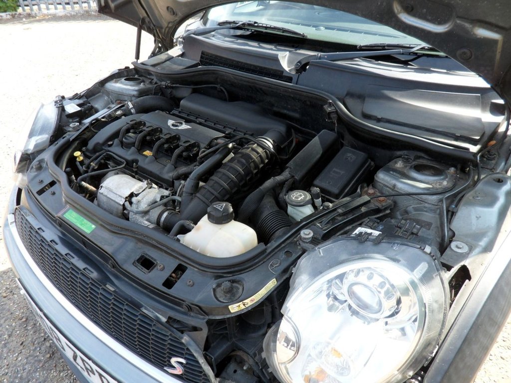 USED 2008 08 MINI CLUBMAN 1.6 Cooper S Estate 5dr Petrol Manual Euro 4 (175 ps) Timing Chain Replaced Service 02/26