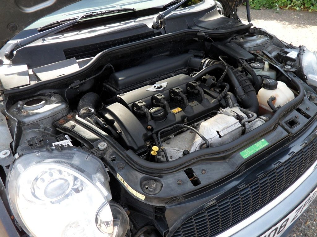 USED 2008 08 MINI CLUBMAN 1.6 Cooper S Estate 5dr Petrol Manual Euro 4 (175 ps) Timing Chain Replaced Service 02/26