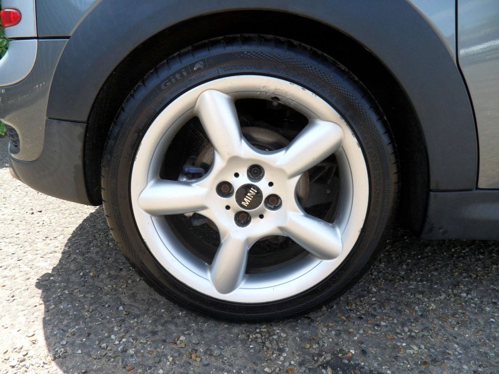 USED 2008 08 MINI CLUBMAN 1.6 Cooper S Estate 5dr Petrol Manual Euro 4 (175 ps) Timing Chain Replaced Service 02/26