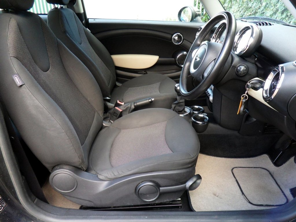 USED 2008 08 MINI CLUBMAN 1.6 Cooper S Estate 5dr Petrol Manual Euro 4 (175 ps) Timing Chain Replaced Service 02/26
