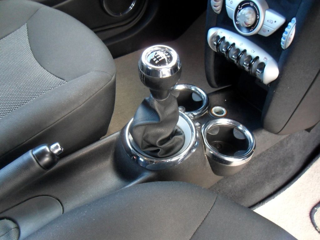 USED 2008 08 MINI CLUBMAN 1.6 Cooper S Estate 5dr Petrol Manual Euro 4 (175 ps) Timing Chain Replaced Service 02/26