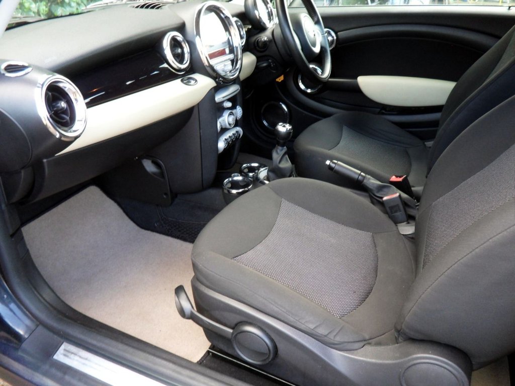 USED 2008 08 MINI CLUBMAN 1.6 Cooper S Estate 5dr Petrol Manual Euro 4 (175 ps) Timing Chain Replaced Service 02/26