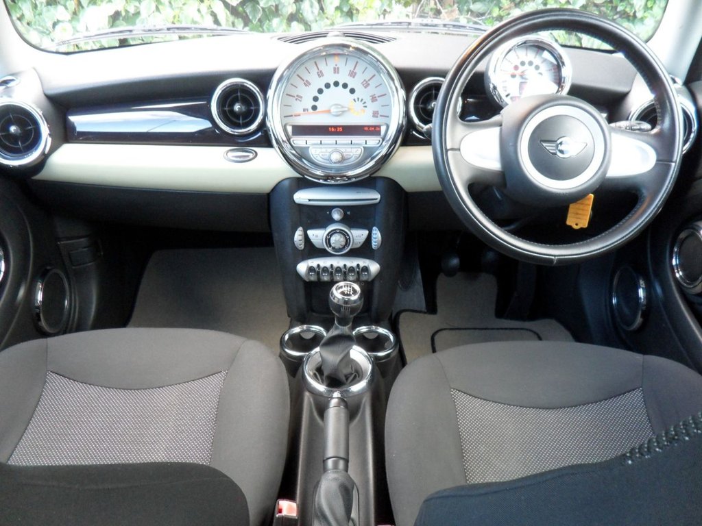 USED 2008 08 MINI CLUBMAN 1.6 Cooper S Estate 5dr Petrol Manual Euro 4 (175 ps) Timing Chain Replaced Service 02/26