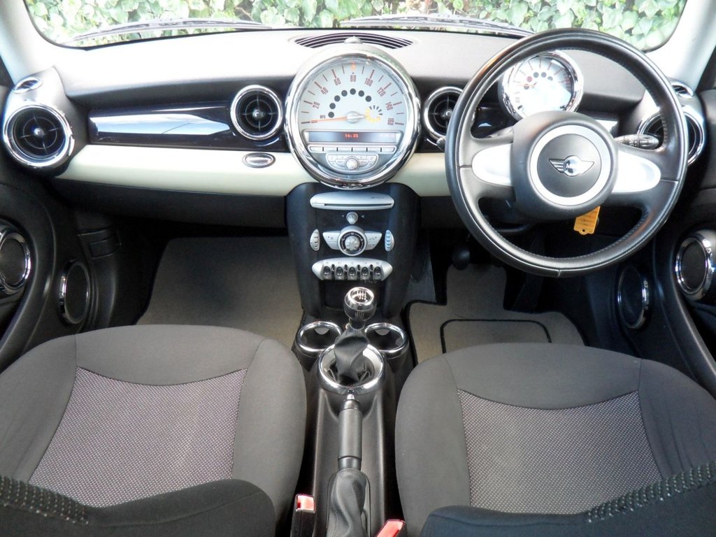 USED 2008 08 MINI CLUBMAN 1.6 Cooper S Estate 5dr Petrol Manual Euro 4 (175 ps) Timing Chain Replaced Service 02/26
