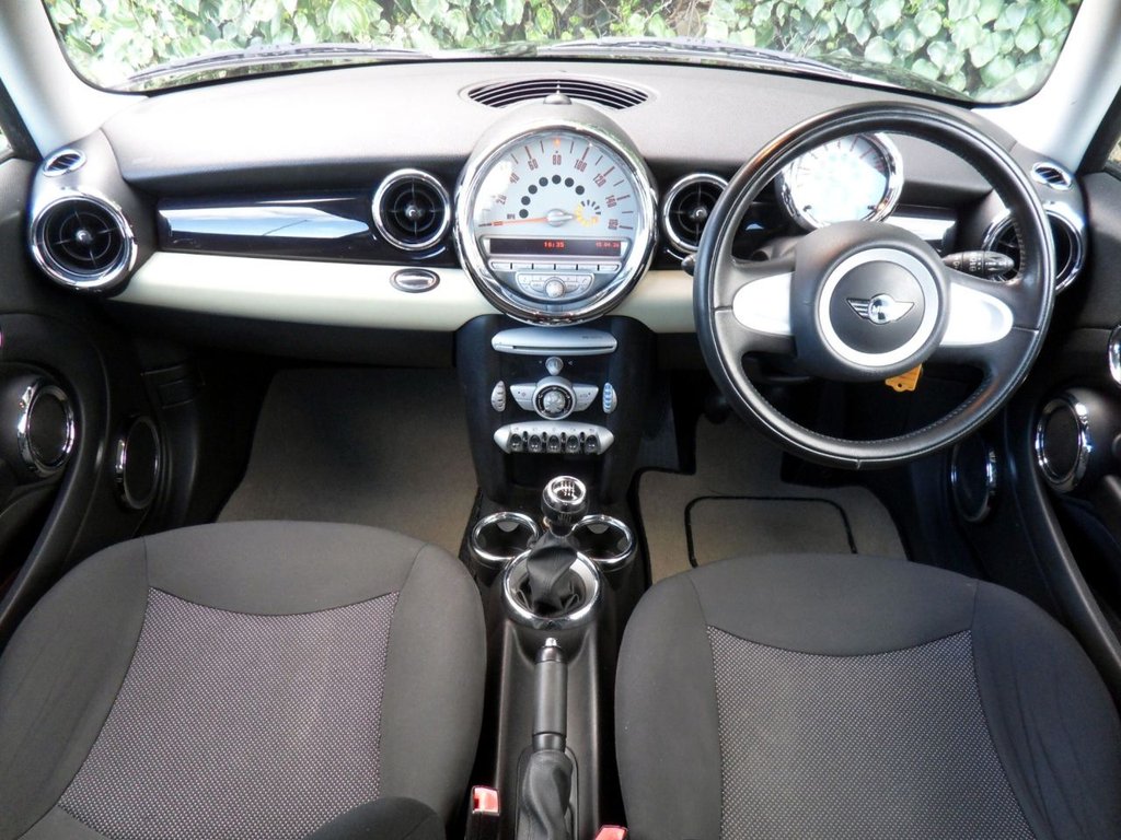 USED 2008 08 MINI CLUBMAN 1.6 Cooper S Estate 5dr Petrol Manual Euro 4 (175 ps) Timing Chain Replaced Service 02/26