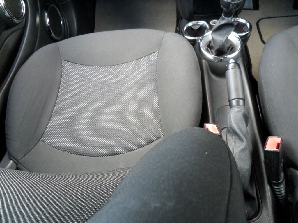USED 2008 08 MINI CLUBMAN 1.6 Cooper S Estate 5dr Petrol Manual Euro 4 (175 ps) Timing Chain Replaced Service 02/26