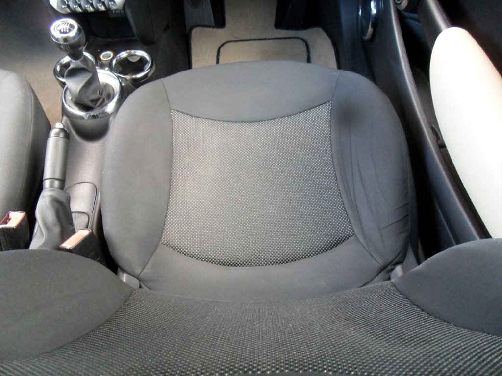 USED 2008 08 MINI CLUBMAN 1.6 Cooper S Estate 5dr Petrol Manual Euro 4 (175 ps) Timing Chain Replaced Service 02/26