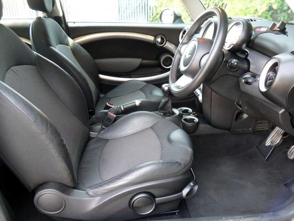 USED 2008 08 MINI CLUBMAN 1.6 Cooper S Estate 5dr Petrol Manual Euro 4 (175 ps) Timing Chain Replaced Service 02/26
