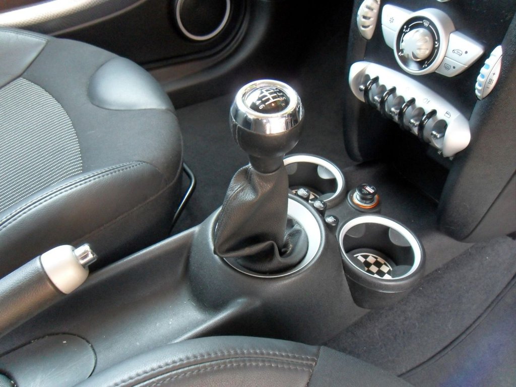 USED 2008 08 MINI CLUBMAN 1.6 Cooper S Estate 5dr Petrol Manual Euro 4 (175 ps) Timing Chain Replaced Service 02/26