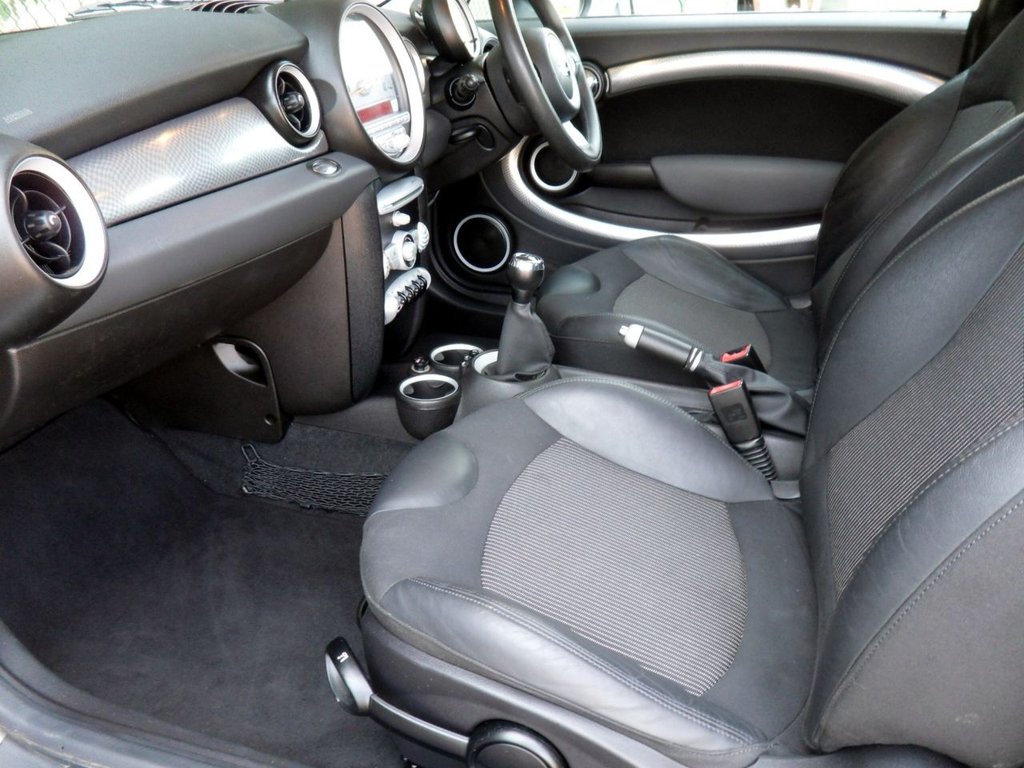 USED 2008 08 MINI CLUBMAN 1.6 Cooper S Estate 5dr Petrol Manual Euro 4 (175 ps) Timing Chain Replaced Service 02/26