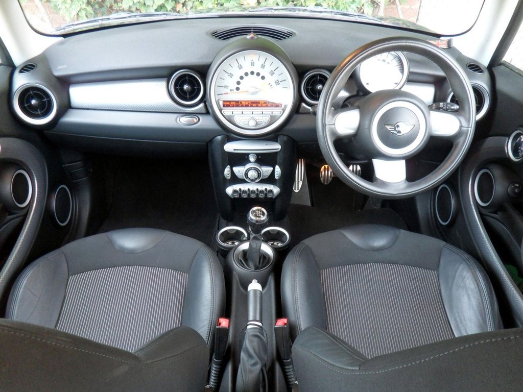 USED 2008 08 MINI CLUBMAN 1.6 Cooper S Estate 5dr Petrol Manual Euro 4 (175 ps) Timing Chain Replaced Service 02/26