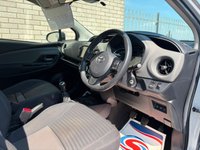 USED 2020 20 TOYOTA YARIS 1.5 VVT-i Icon Hatchback 5dr Petrol Manual Euro 6 (111 ps) 