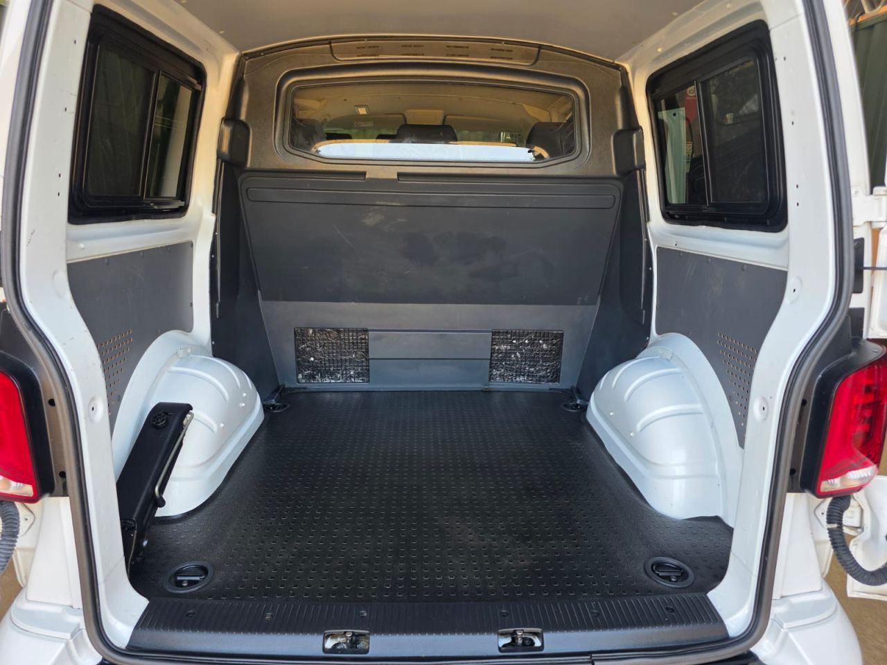 Photo from the live dealer advert showing the exterior of Volkswagen Transporter T28 Startline Tdi