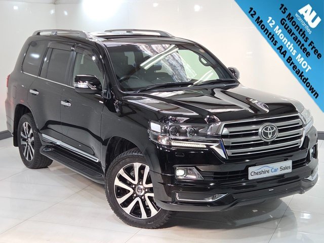 View our TOYOTA LAND CRUISER V8