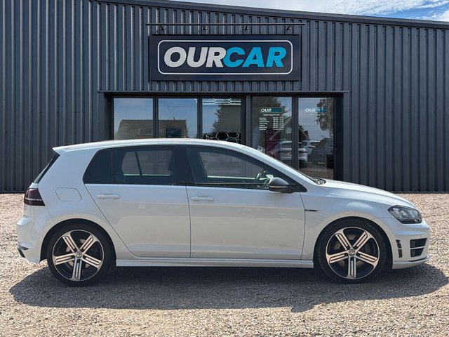 View our VOLKSWAGEN GOLF
