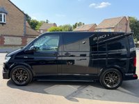 USED 2019 19 VOLKSWAGEN TRANSPORTER T6 2.0 BITDI 204PS 7 SPEED DSG 4MOTION T32 KOMBI HIGHLINE AUTOMATIC 4WD 4X4 5 SEAT CREW KOMBI VAN NO VAT * RARE 4MOTION KOMBI * HUGE SPEC MUST SEE *
