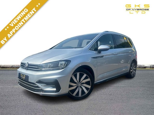 View our Volkswagen Touran range