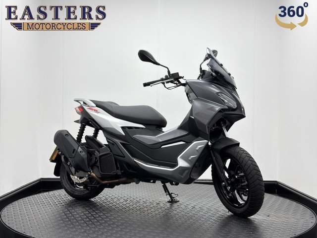 View our APRILIA SR GT 125
